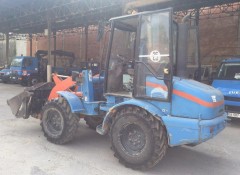 Chargeur/pneus gamme compacte  jcb 407_2