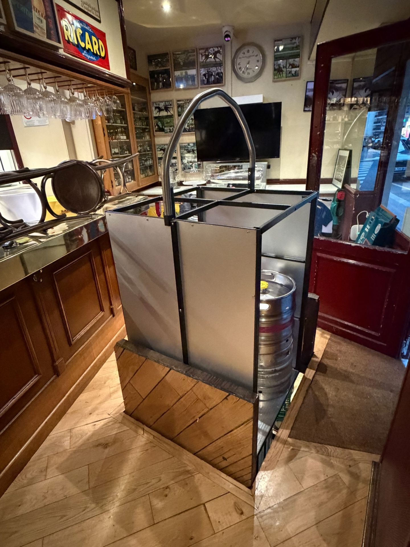 Monte-fût hydraulique - trappe embarquée ou deux ventaux - charge 300 kg - DHOLLANDIA DH-VZB_3