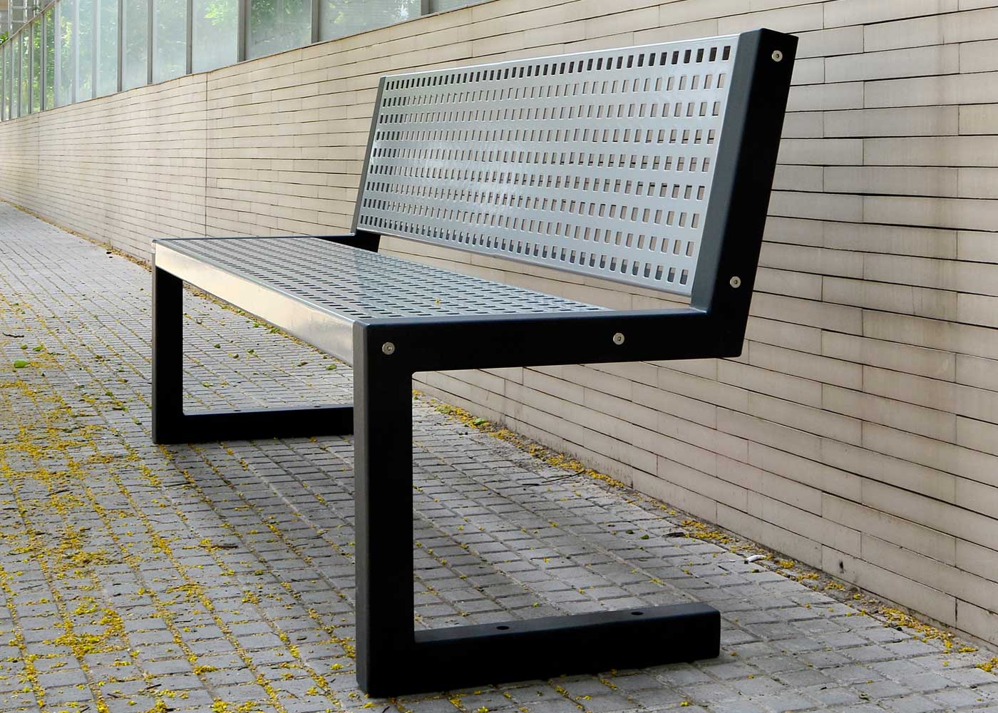 Banc public City UM392 - acier galvanisé avec traitement Ferrus - résistant à la corrosion_2