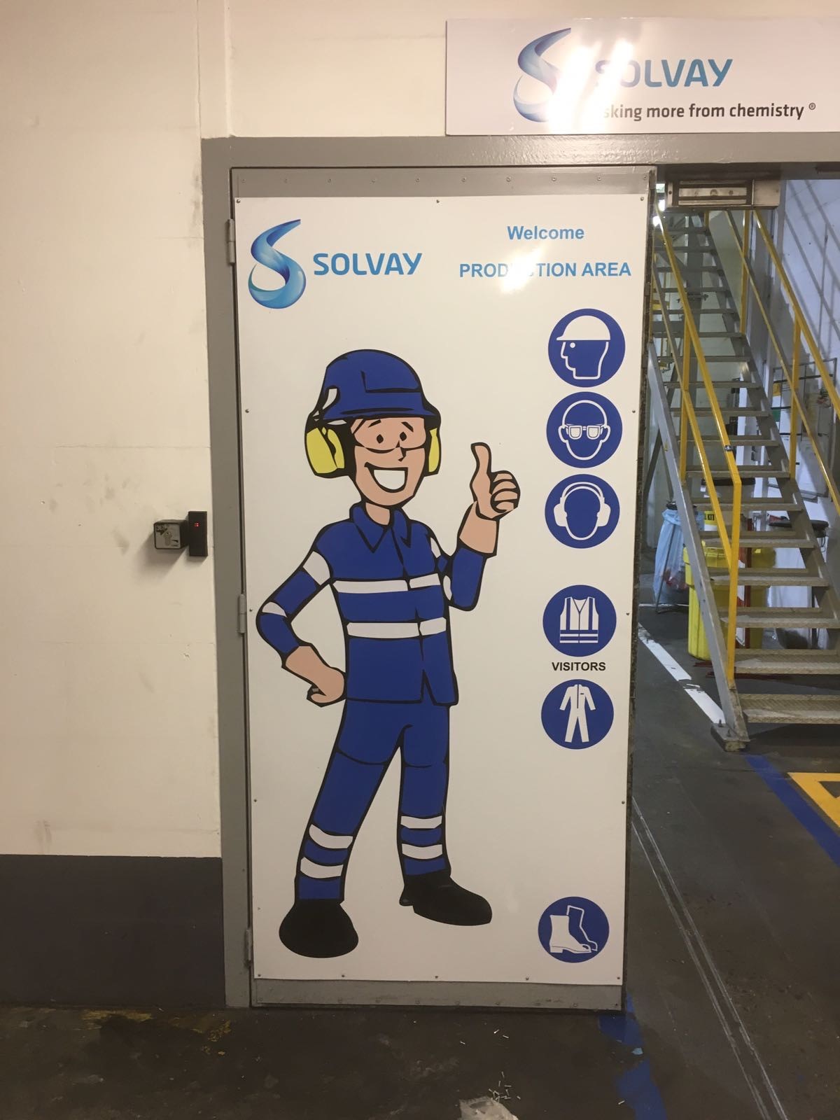 Panneau de signalisation homme de sécurité_2