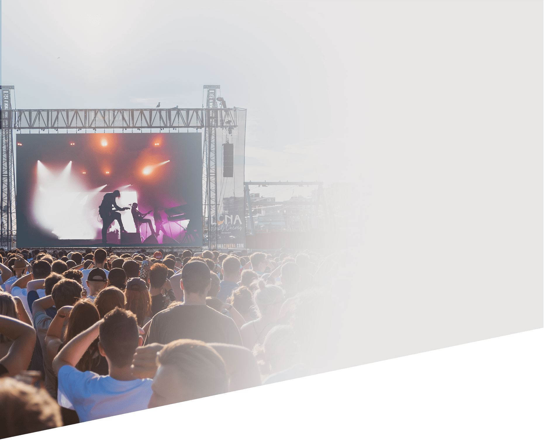 Écran LED extérieur Outdoor avec connectique Wi-Fi intégrée - Utilisation jusqu'à 100 000 heures - Résolution optimale et haute luminosité_2