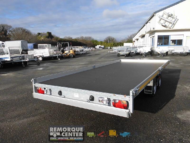Plateau Eduard 506 x 220 cm - rampes & treuil, ridelles 10cm - 3000kg - Hdp: 63cm - 195/50R13 - Reference HKT-3.1X1.7_2