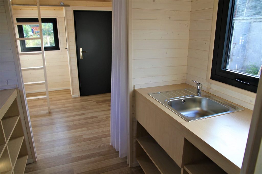 Tiny house Lugano Quadrapol 19,5 m² - avec mezzanine, toit en bac acier et cuisine en chêne massif_2