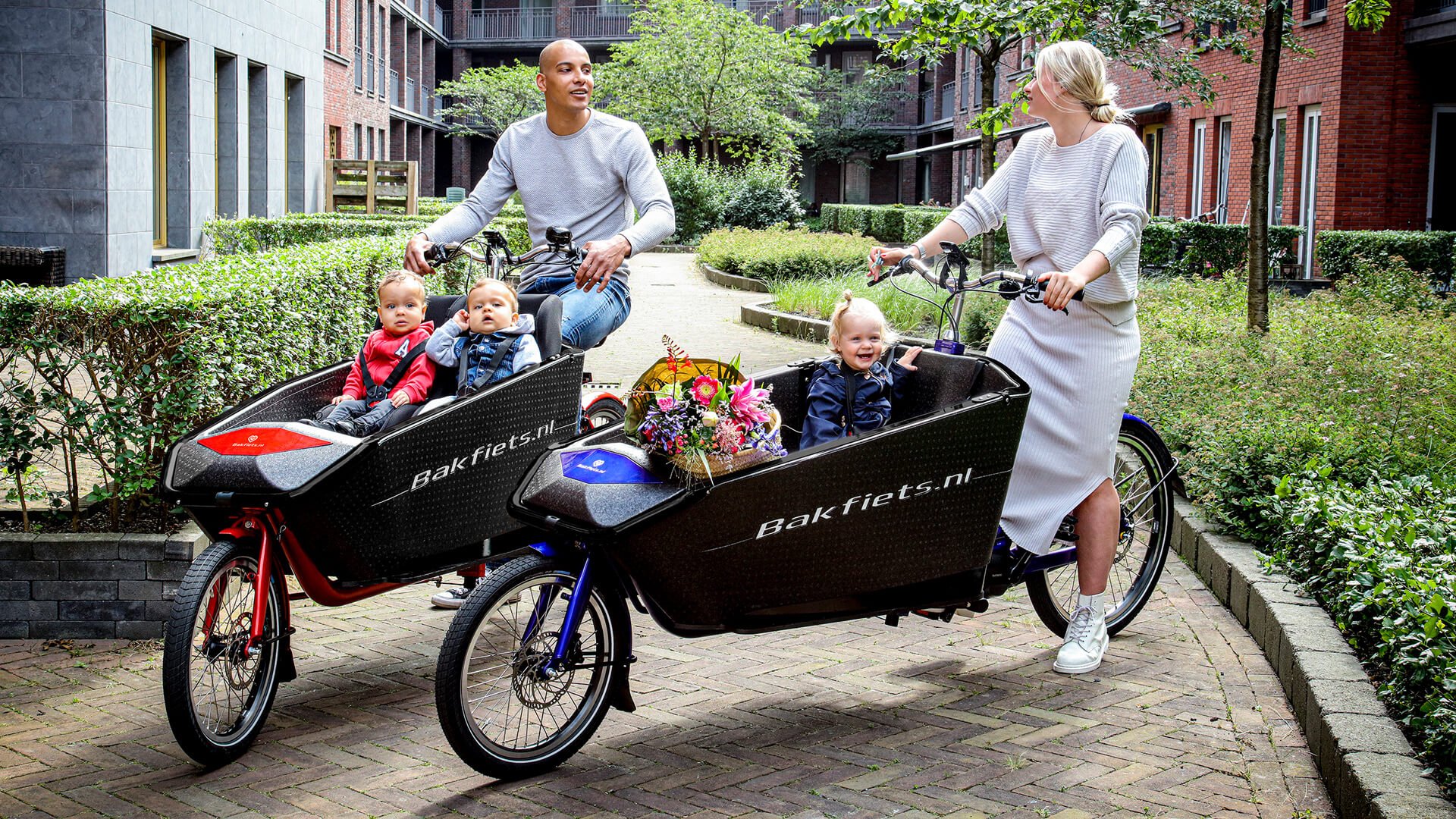 Biporteur électrique Sheperd - moteur pédalier Shimano E-Bike Systems - Bakfiets_2