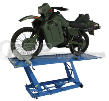 Pont élévateur pour moto avec contrôle par double pédale