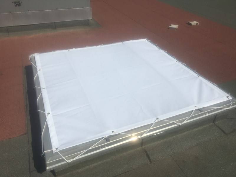 Bâches de protection solaire blanche amovible - Confection sur mesure pour puits de lumière, verrières, dômes et skydômes_2