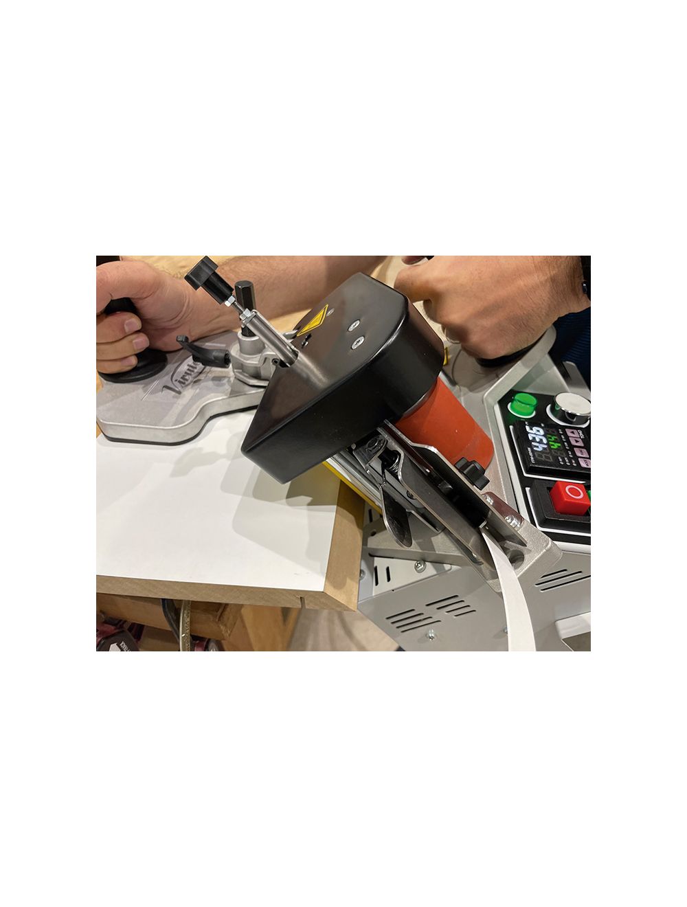 Plaqueuse de chant portative Virutex PEB Zeroline - Technologie air chaud, pour chants PVC et ABS jusqu'à 3mm_2