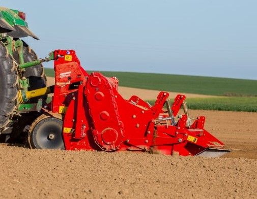 GF 200 combinée à une planteuse pour une optimisation des travaux agricoles