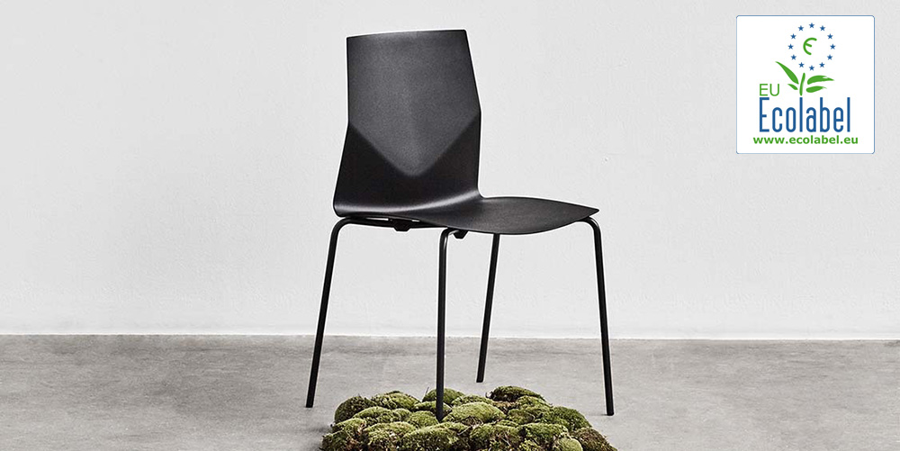 Chaise empilable Fourcast2® - dossier flexible en V - 8 couleurs - bois ou plastique - patins en téflon_2