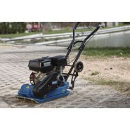 Scheppach HP800S avec tapis de protection pour pavés