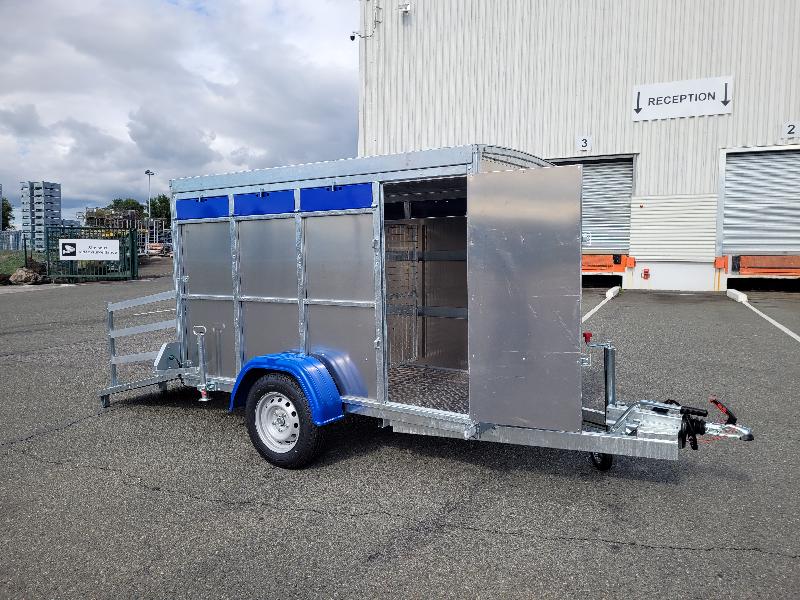 Remorque bétaillère Lider 44540 - un essieu freiné 1350 kg - 250 x 125 x 155 cm_2