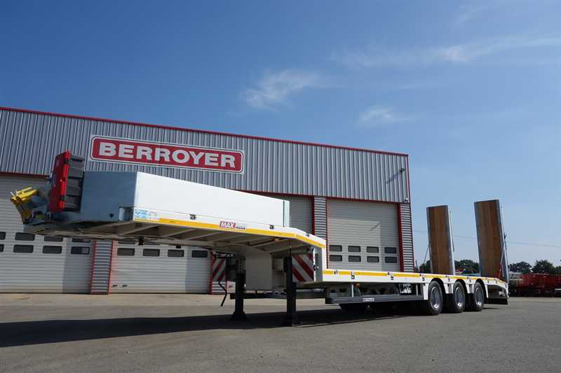 Semi-remorques porte-engins MAXTRAILER MAX 100 - 3 essieux SAF - 50T - véhicule neuf en stock - réf. 9002_2