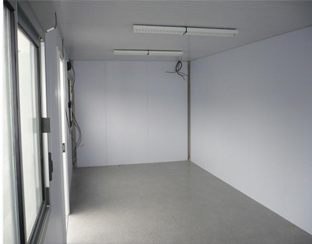 Bungalow de chantier / 8 x 3 x 2.75 m_2