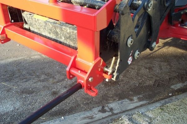 Pique bottes Replifix avec dents repliables pour usage agricole
