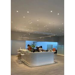 Éclairage LED Carline C avec fixation magnétique et repositionnement facile