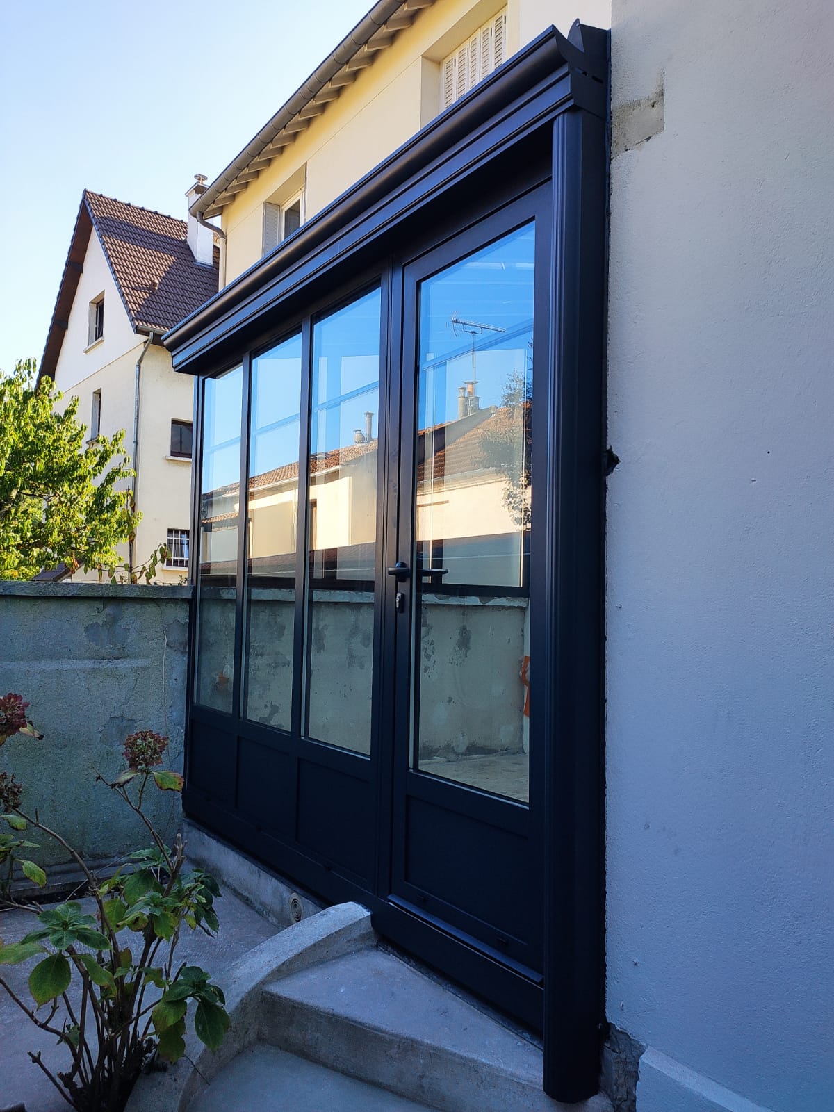 Véranda sur mesure en aluminium - Gris anthracite - Porte à serrure 3 points haute sécurité + trapèze_2