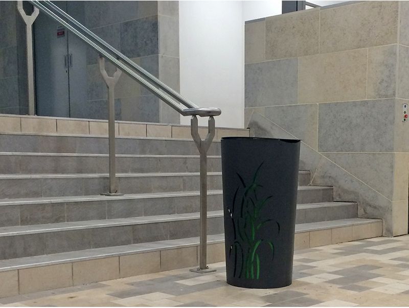 La corbeille Grass Conic - Poubelle publique The Italian Lab - Diam. base 370 mm, top diam. 450 mm, H 810 mm, capacité 80 L, poids 23,9 kg_2