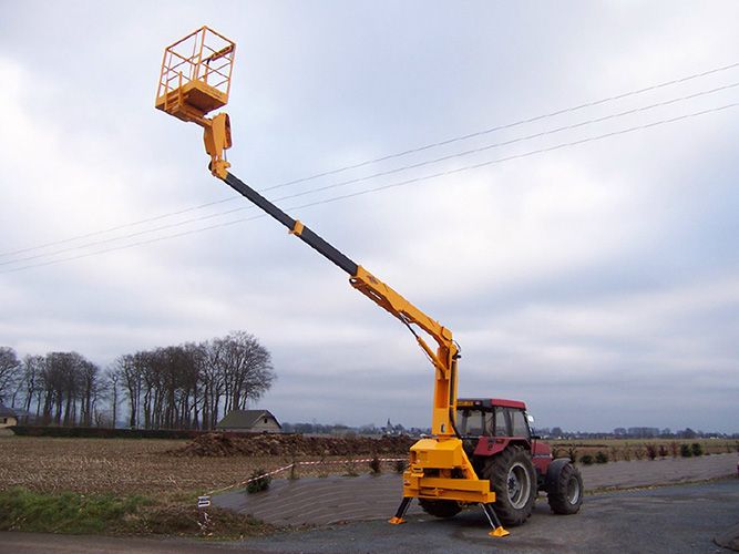 Nacelle hydraulique avec rotation jusqu'à 360°