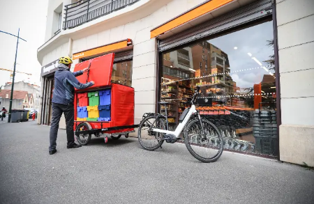 Remorque vélo avec caisson frigorifique CarryTemp XL9 de COLD & CO -Volume de 880 Litres_2