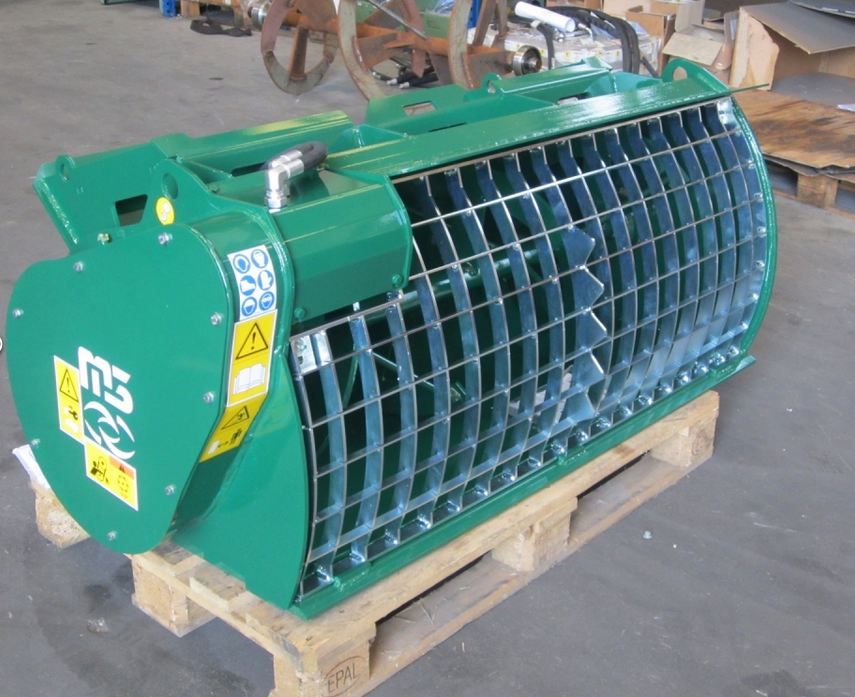 Godet malaxeur compatible avec chargeurs compacts et tracto-pelles