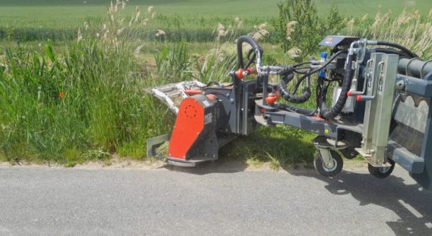 Fraiseuse  d'accotement idéale pour la rénovation et l'entretien de tous types d'accotements routiers - PTH PRODUCTS_2