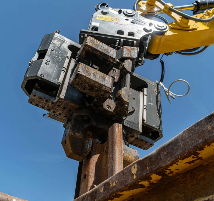 Vibrofonceur pour pelle - Compact et léger - Dès 6 tonnes_2