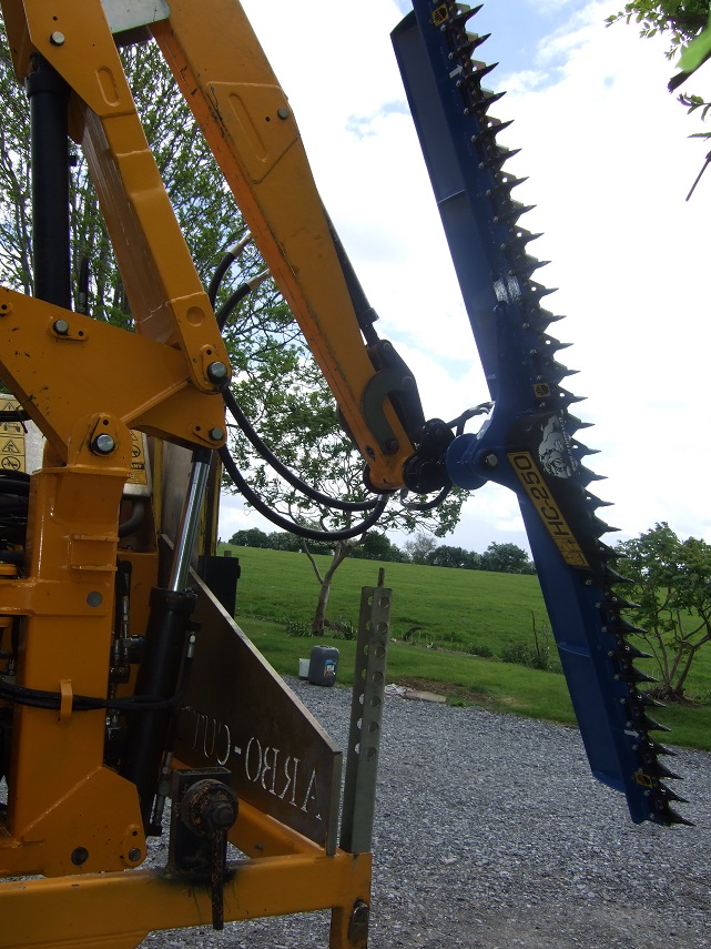 Équipement forestier hydraulique fiable et robuste