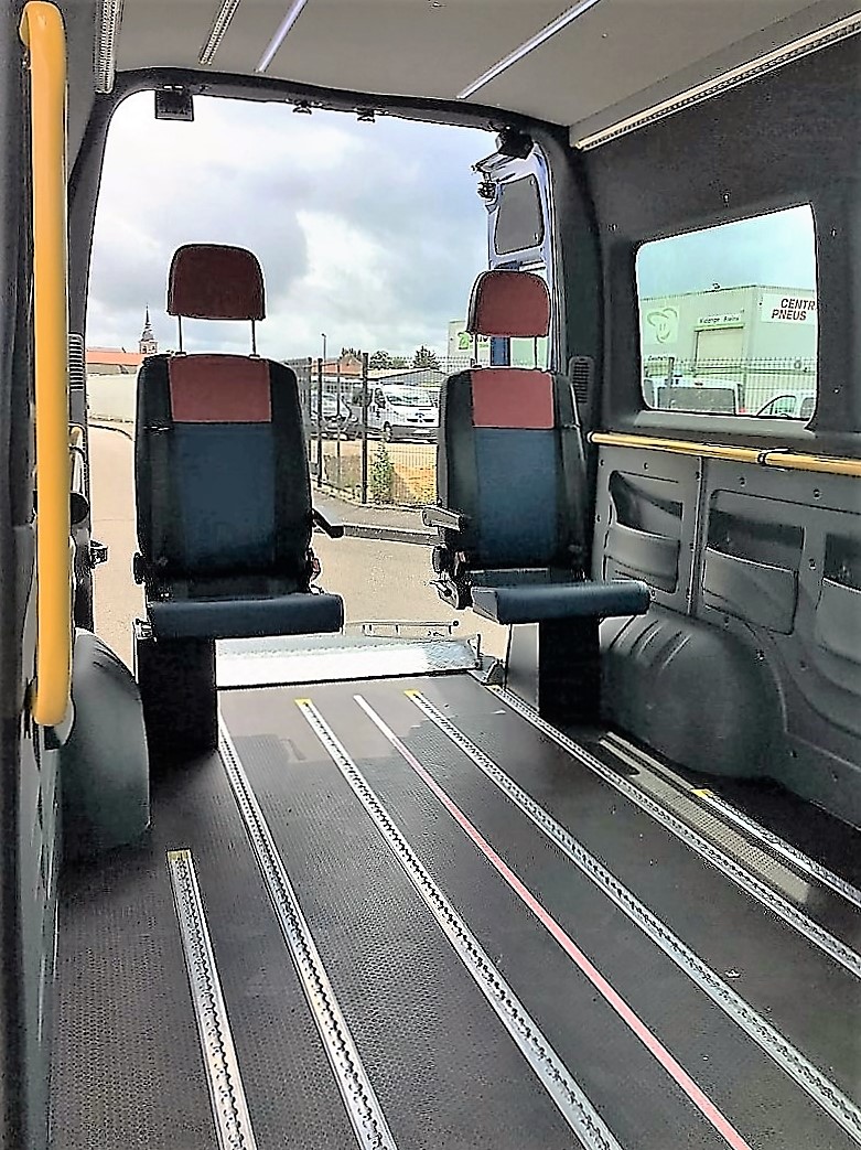 Véhicule tpmr renault master l3h2 neuf couleur bleu_2
