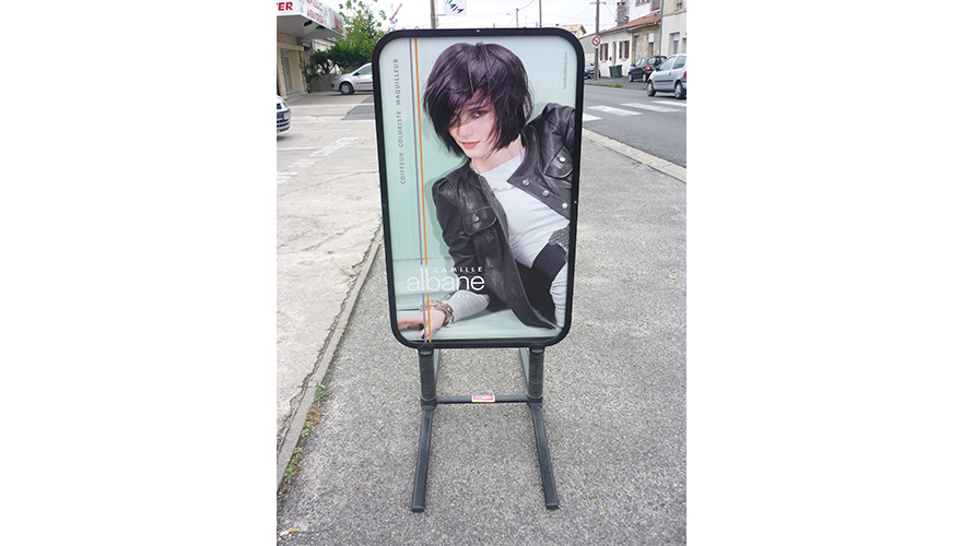 Chevalet publicitaire PANO Nice - Large choix en bois, aluminium ou PVC, personnalisable_2