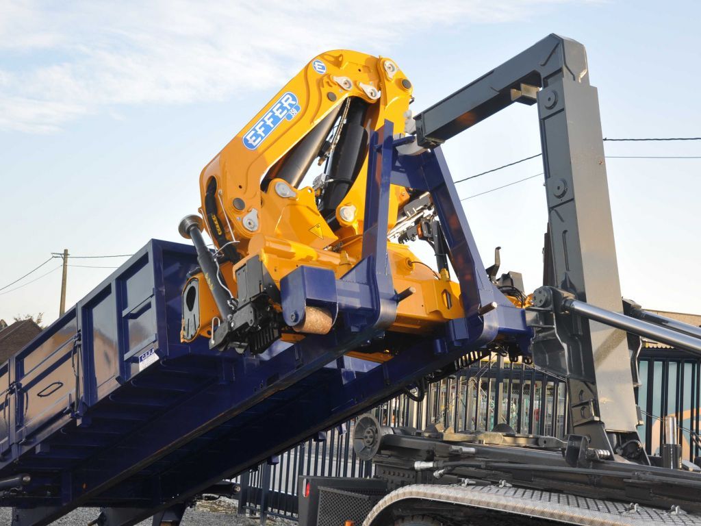 Grue auxiliaire medium 350 - Effer - pression 350 bar, capacité de levage 10 à 30 txm_2