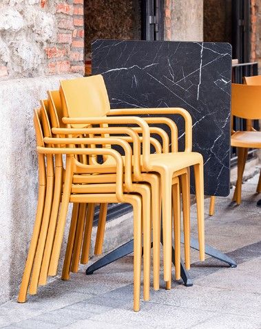 Mn-tow00-010x00 - chaises empilables Ezpeleta - polypropylène renforcé avec fibre de verre et embouts antidérapants_2