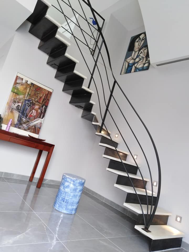 Escalier tournant  acier-pierre_2