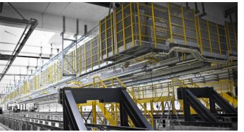 Passerelle composite résistante, conforme aux normes EN ISO 14122 2-3