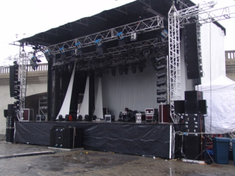 Scène mobile polyvalente de 12 m d'ouverture et 10 m de profondeur - MOV'IN 120 - Taille intermédiaire pour grands festivals_0