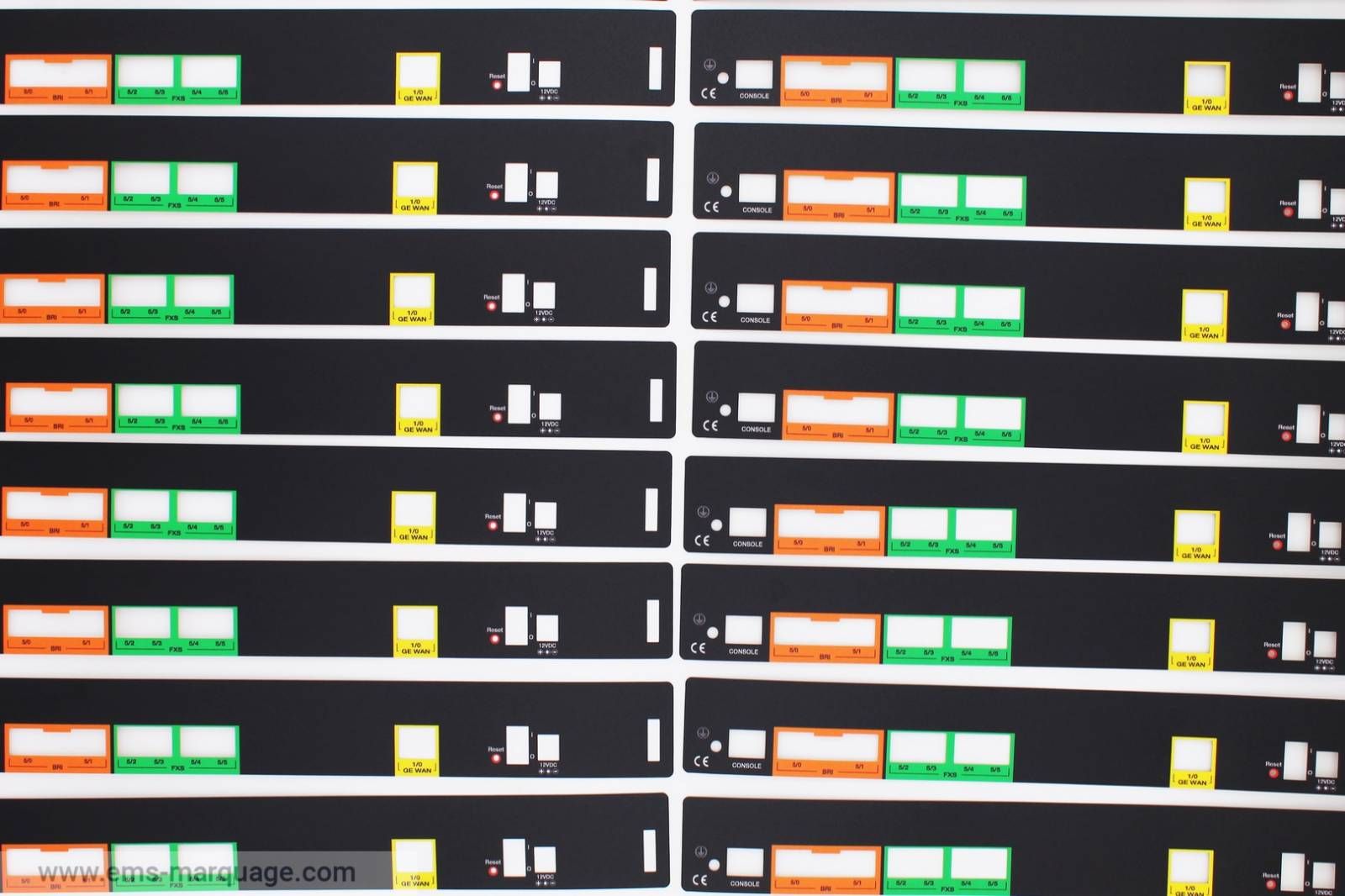 Impression sérigraphie - EMS Marquage - Face arrière de boîtiers électroniques avec adhésif 3M_2