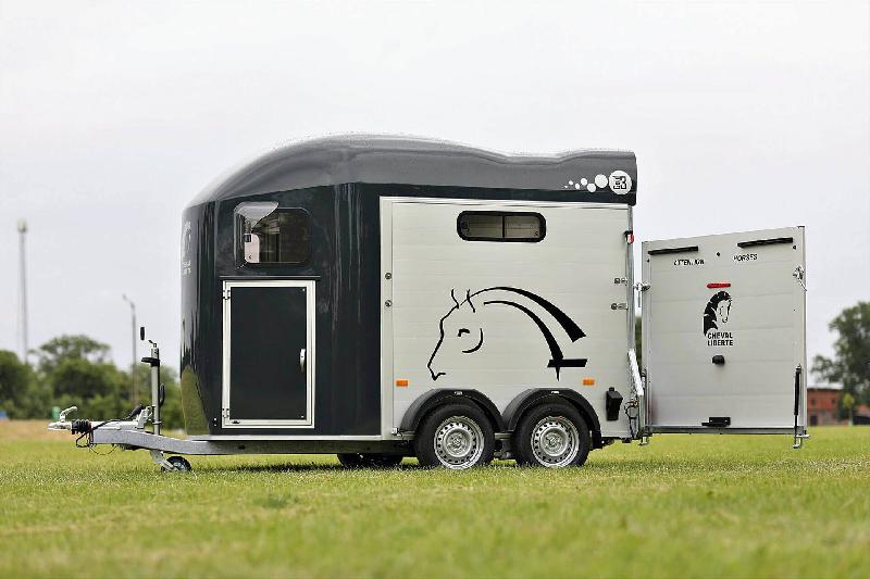 Remorque pour transport d'animaux - 2 places - cheval liberté gold iii_2