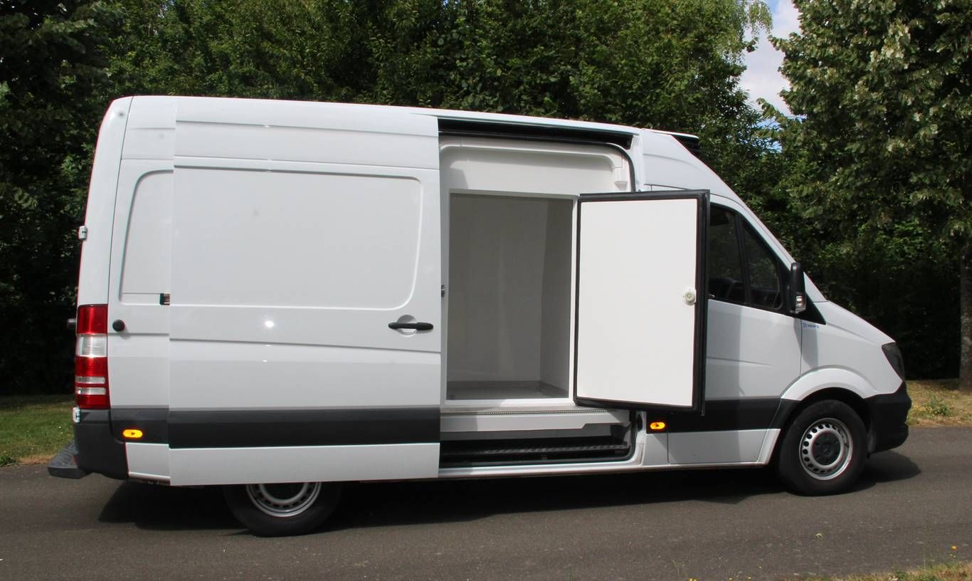 Véhicule frigorifique Cellule intégrée IsoCity –  Mercedes Sprinter_2