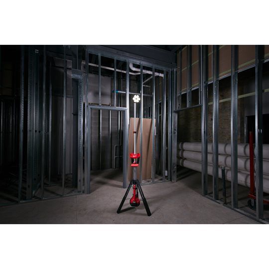 M18 sal-502b / trueview? Éclairage de chantier - milwaukee - projecteur trépied led à 3 000 lumens_3