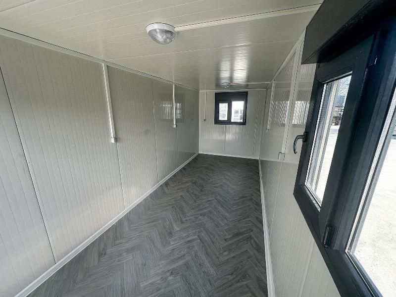 Bureau conteneur Modèle Black - Solution modulaire haut de gamme avec excellente isolation et options personnalisées_2