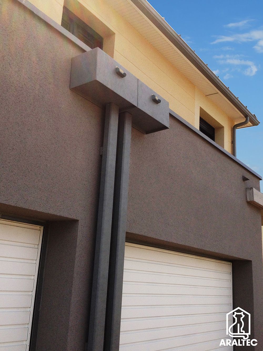 Boite à eau en aluminium laqué disponible en 24 coloris avec ou sans trop plein_2