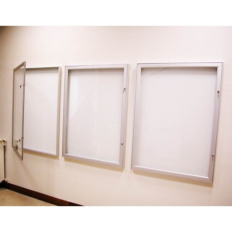 Vitrines extérieures en aluminium personnalisées - Fabrication française - Dimensions et couleurs sur mesure_2