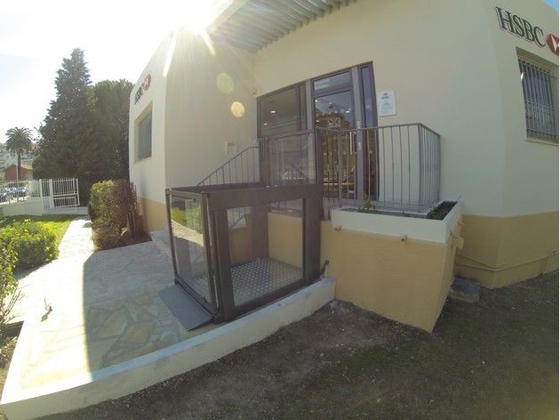 Plateforme élévatrice Easylift PMR - hauteur 1,25m - charge 400kg - versions usage particulier et public_2