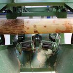 Écorceuse polyvalente pour bois rond de différents diamètres