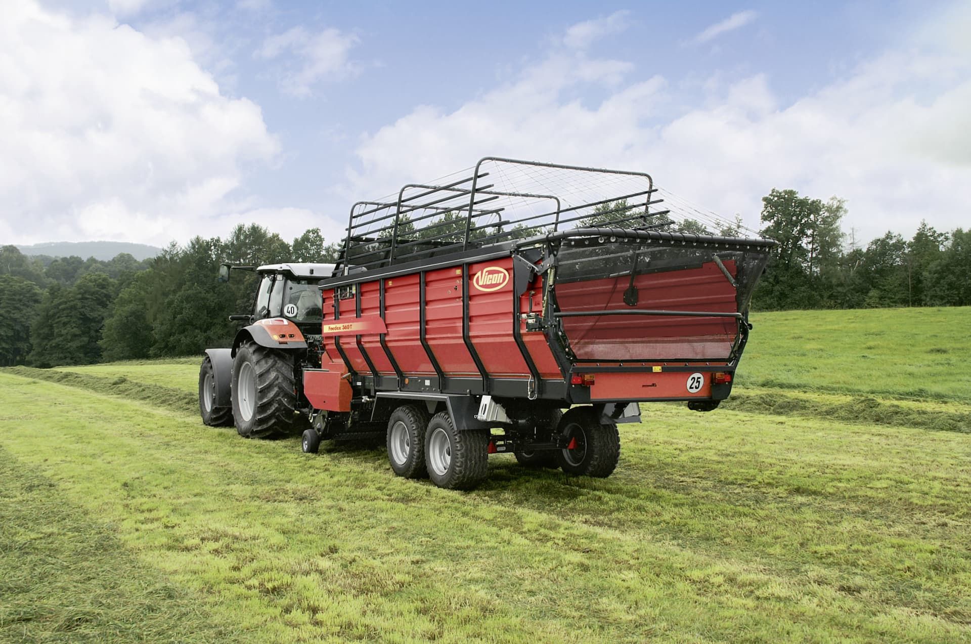 Feedex 300/360/390 - Autochargeuse Vicon - Volumes de chargement 30/36/39 m3 - Essieux simples et boggie_2