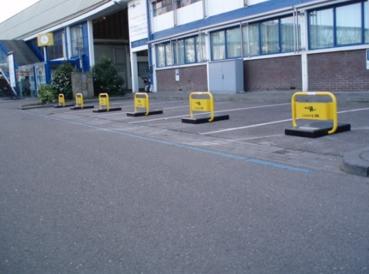 Barrière de parking autonome FLOPARK - Référence B3380009 - Télécommande - Autonomie 6 mois - Fabriqué en France_2