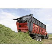 Feedex 390/440 Vicon équipée d’un timon hydraulique et d’un essieu tandem à ressort