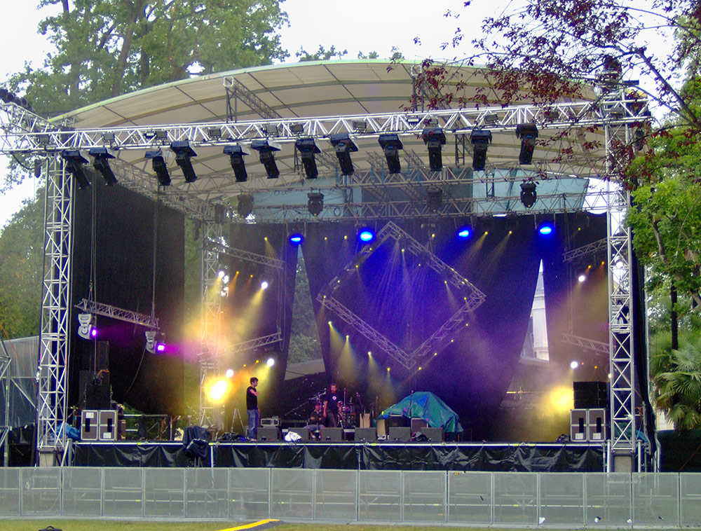 Scène idéale pour les concerts, festivals, galas de variété - BRIO PRO 400/500_2