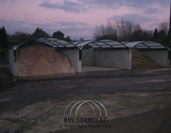 Toiture télescopique légère Delta Junior - ouverture manuelle simple - protection contre intempéries - polycarbonate UV_2