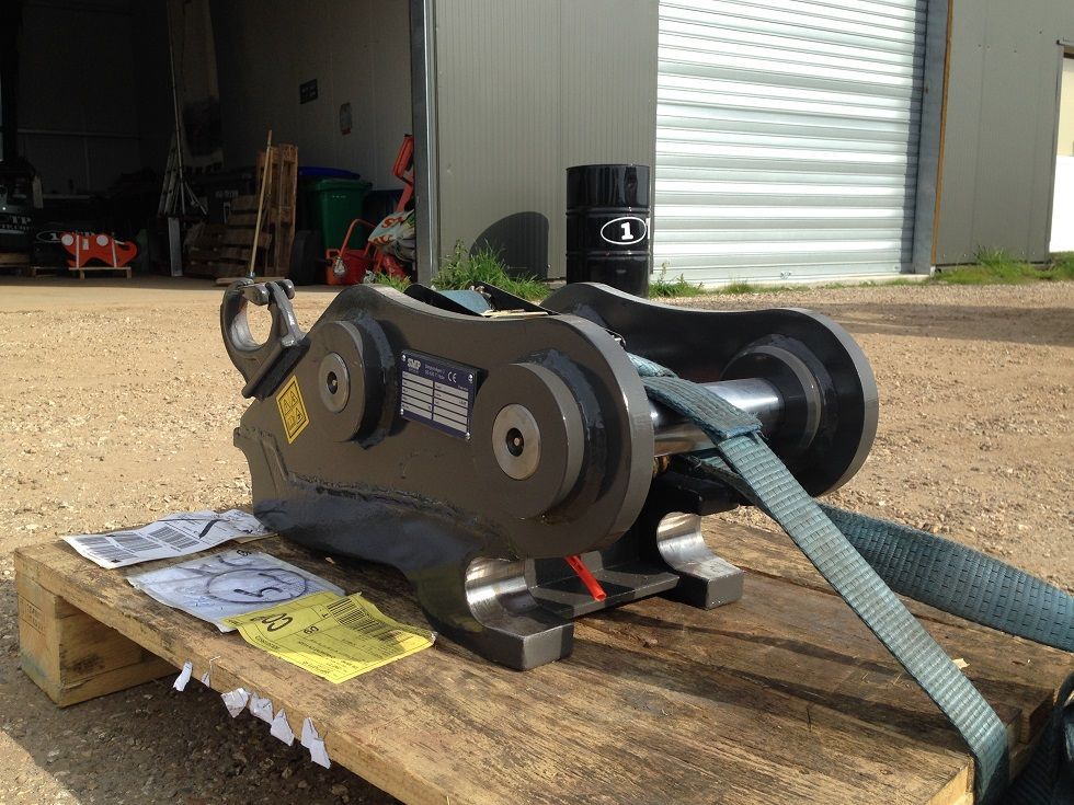 Accessoire pour pelles avec attache type Volvo S1 à S3