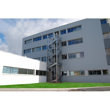 Escalier extérieur en acier, inox ou aluminium - finition galvanisée et thermolaquée - OmniMetal_2